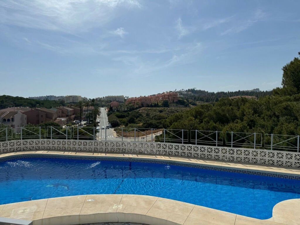 Ground Floor Apartment El Faro Málaga - image 11