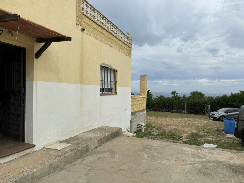Detached Villa Sotogrande Cádiz - image 3
