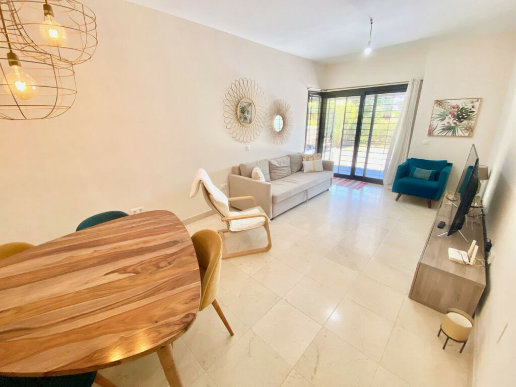 Ground Floor Apartment Los Flamingos Málaga - image 4