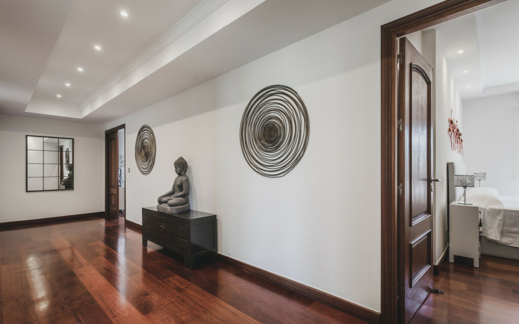 Detached Villa Estepona Málaga - image 31