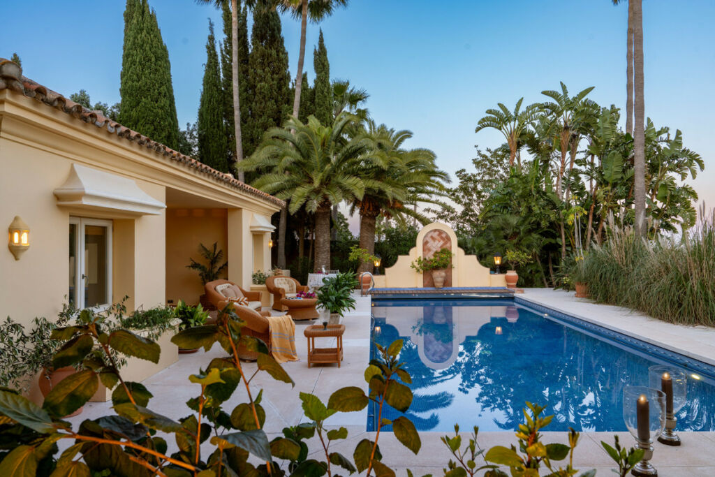 Detached Villa Sotogrande Alto Cádiz - image 8