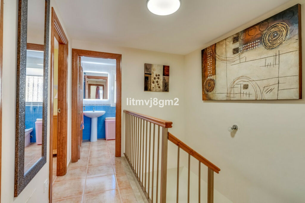 Townhouse Calahonda Málaga - image 30