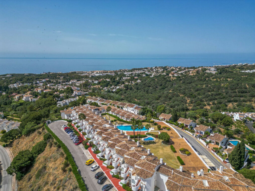 Penthouse Calahonda Málaga - image 30