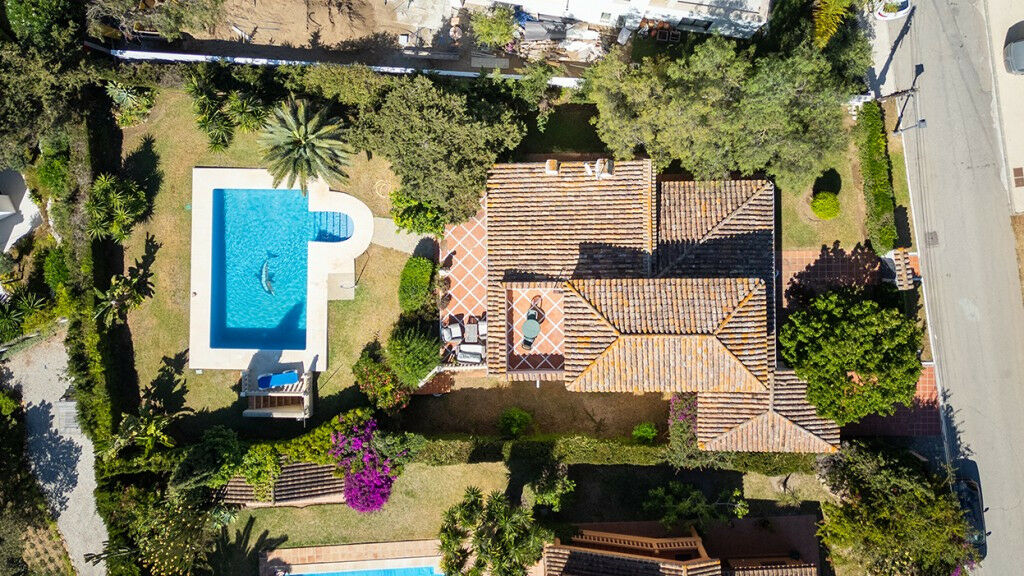 Detached Villa Marbesa Málaga - image 33