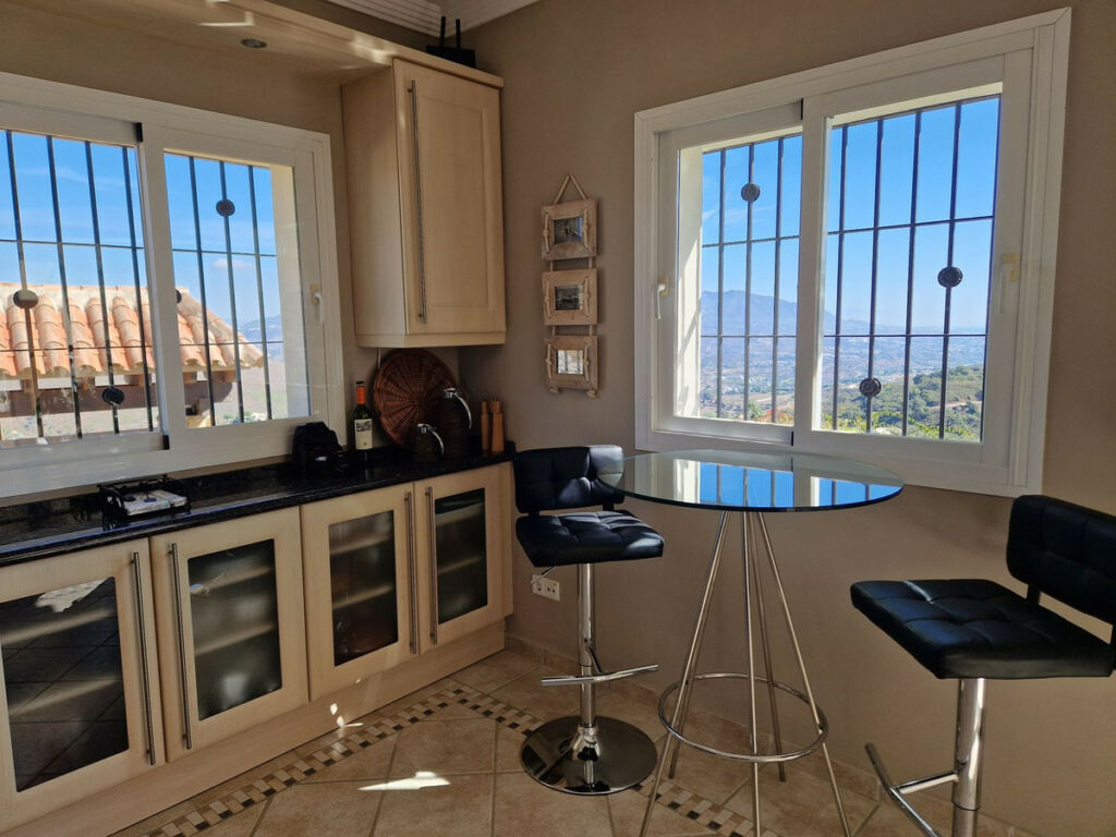 Detached Villa La Mairena Málaga - image 32