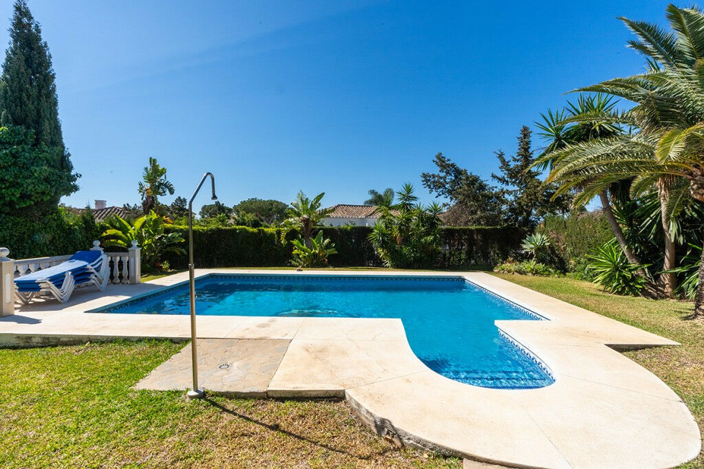 Detached Villa Marbesa Málaga - image 30
