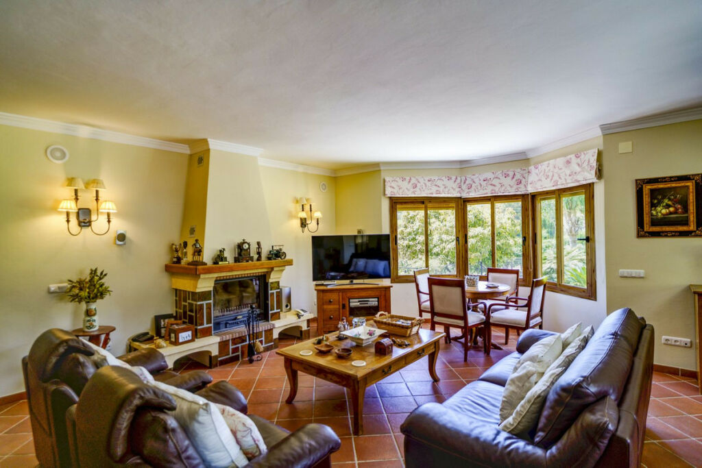 Detached Villa Benahavís Málaga - image 35