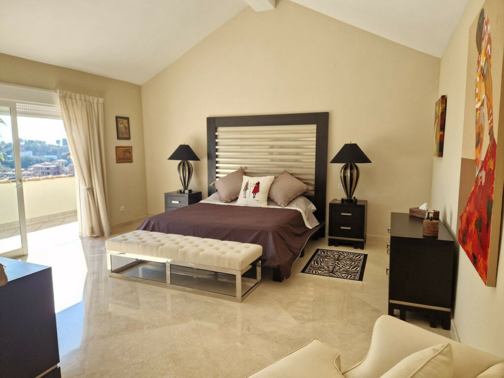 Detached Villa La Mairena Málaga - image 36