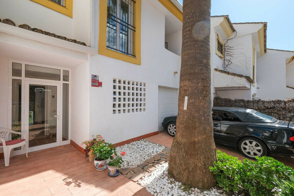Semi-Detached House Riviera del Sol Málaga - image 35