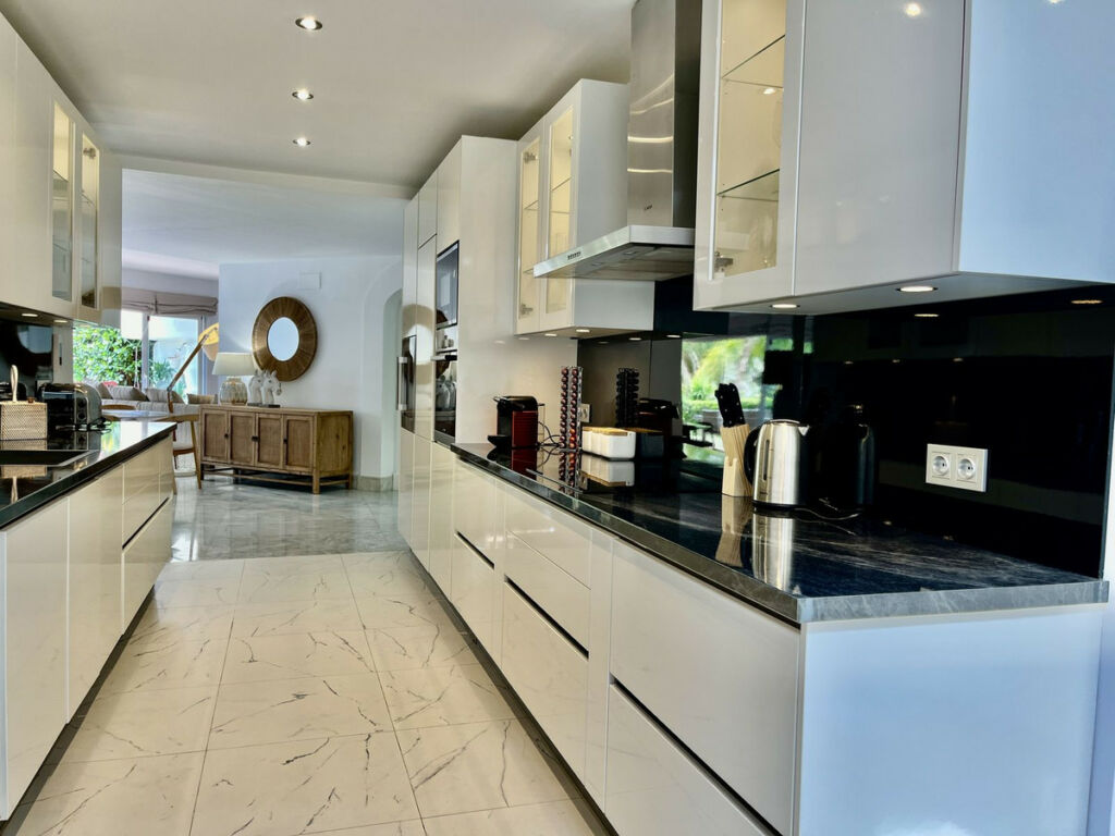Townhouse Bahía de Marbella Málaga - image 36