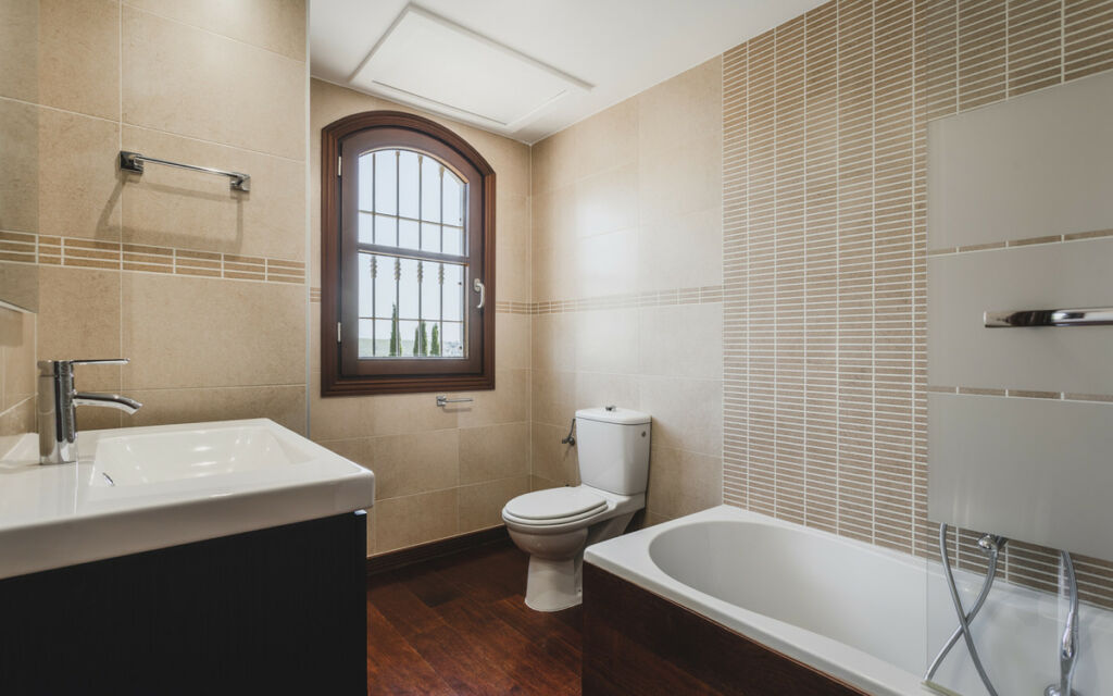 Detached Villa Estepona Málaga - image 37