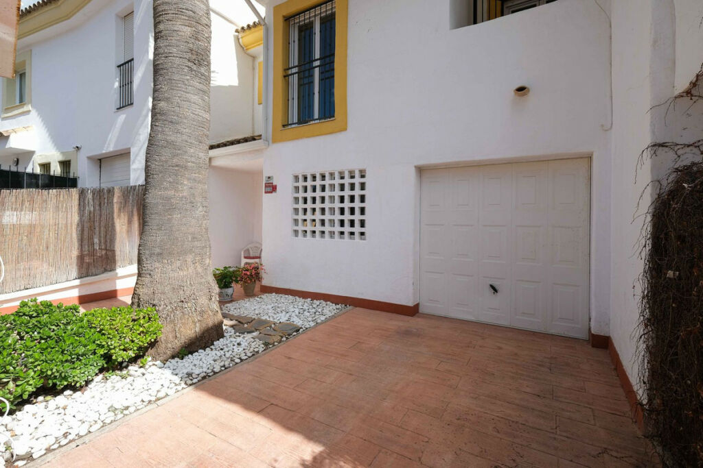 Semi-Detached House Riviera del Sol Málaga - image 37