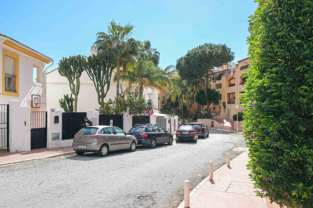 Semi-Detached House Riviera del Sol Málaga - image 38