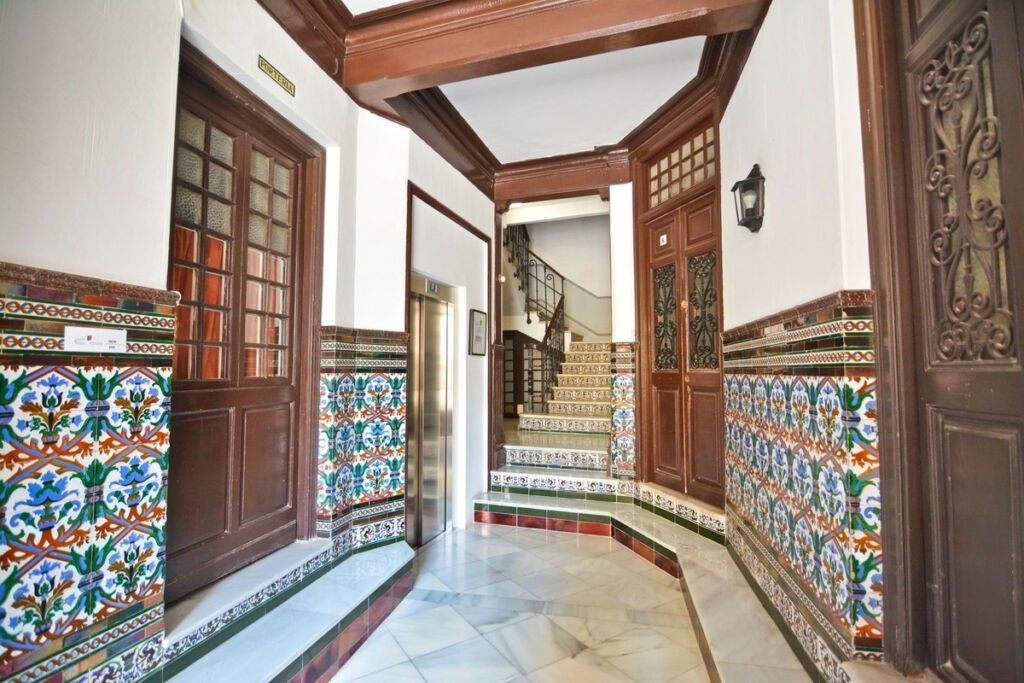 Middle Floor Apartment Málaga Centro Málaga - image 4