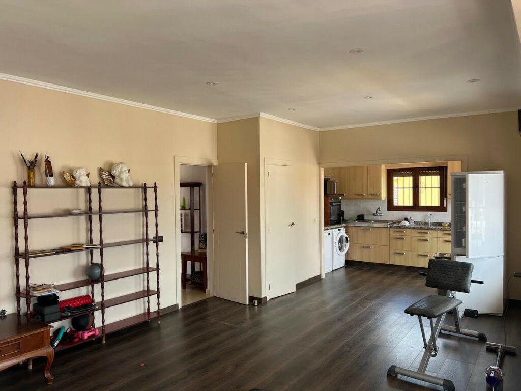 Detached Villa Albir Alicante - image 4