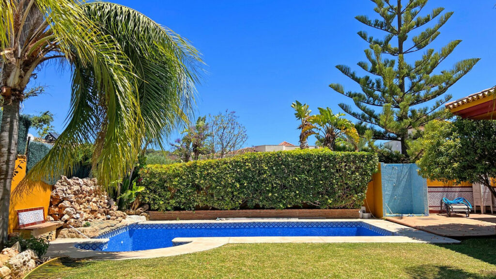 Detached Villa Reserva de Marbella Málaga - image 4