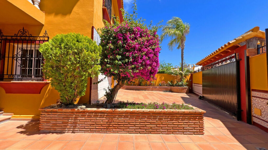 Detached Villa Reserva de Marbella Málaga - image 43