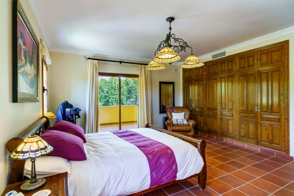 Detached Villa Benahavís Málaga - image 47