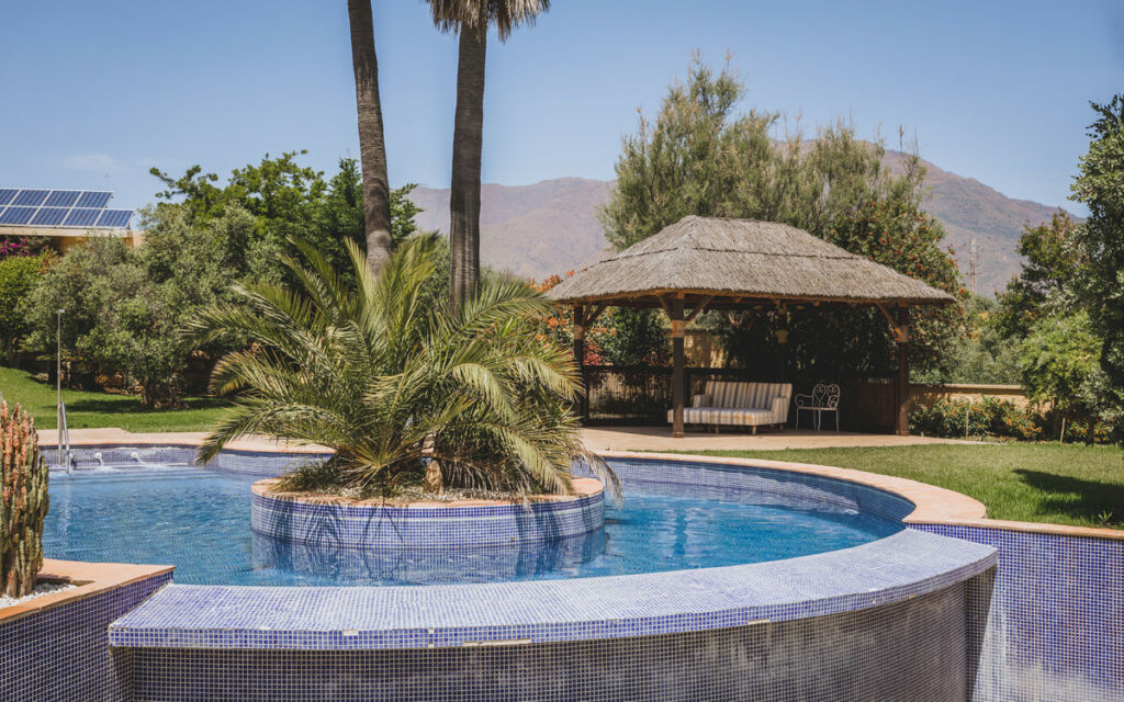 Detached Villa Estepona Málaga - image 49