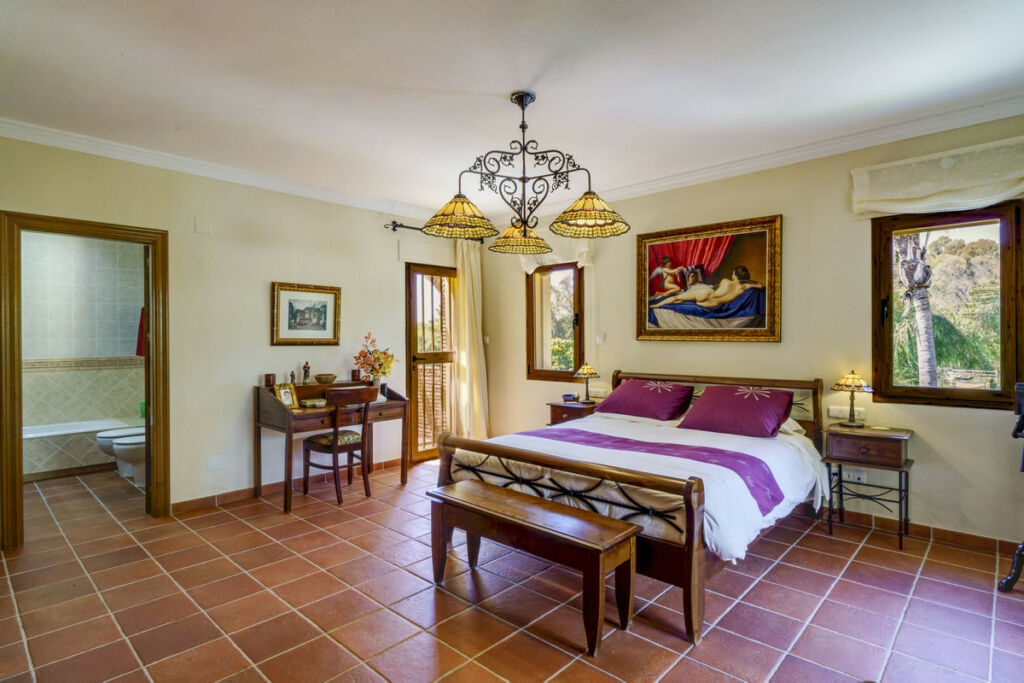 Detached Villa Benahavís Málaga - image 48