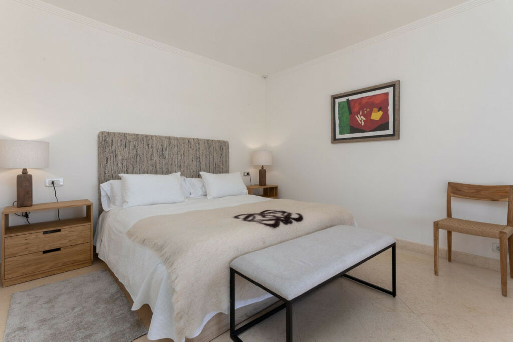 Penthouse Guadalmina Baja Málaga - image 5