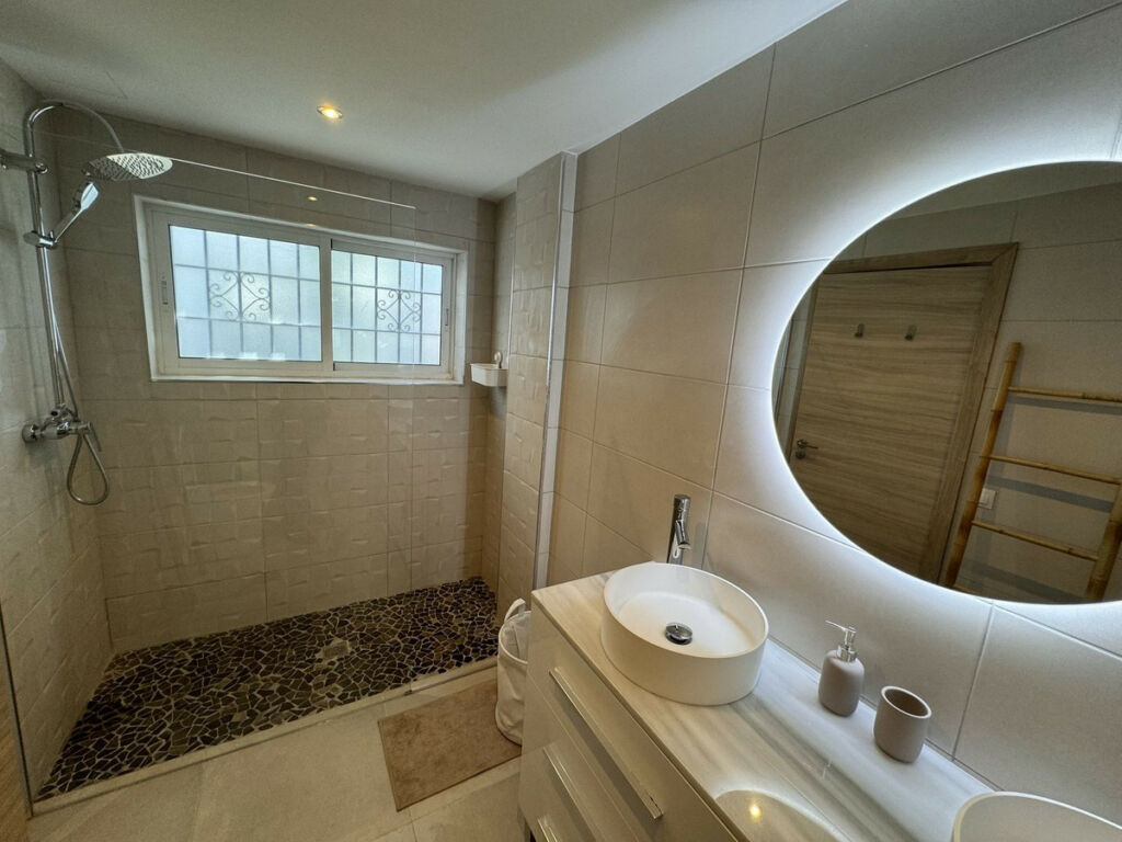 Penthouse Nueva Andalucía Málaga - image 5
