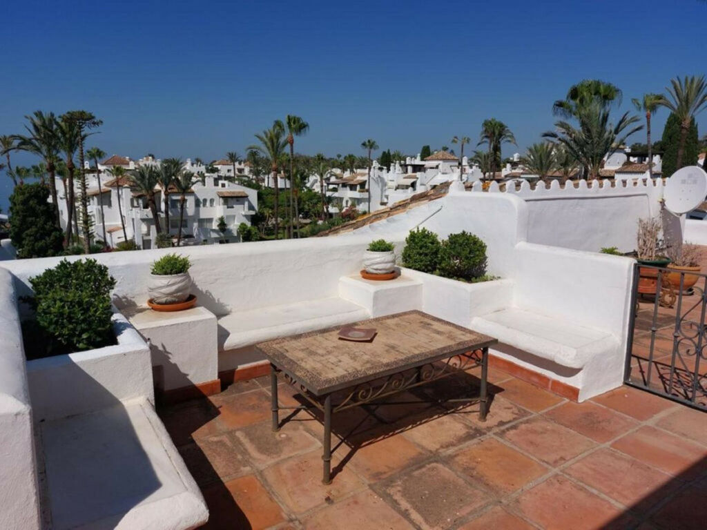 Penthouse Estepona Málaga - image 5