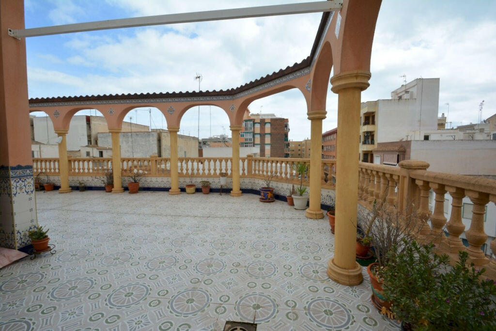 Detached Villa Guardamar del Segura Alicante - image 5