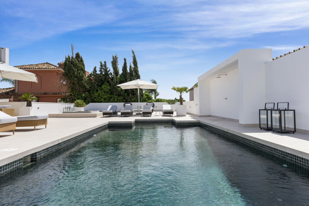 Detached Villa El Rosario Málaga - image 38