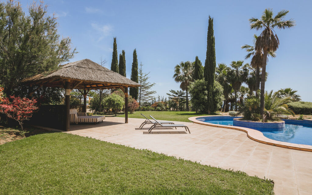 Detached Villa Estepona Málaga - image 51