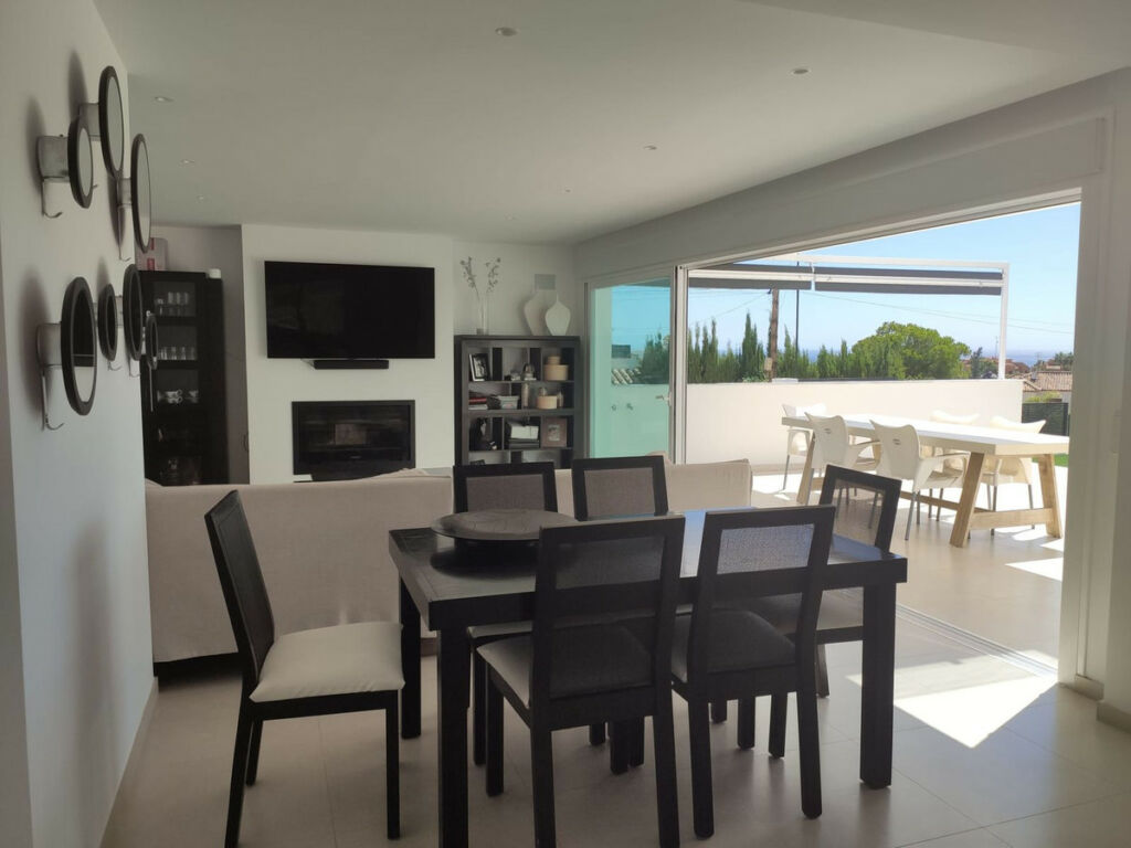Detached Villa Estepona Málaga - image 45