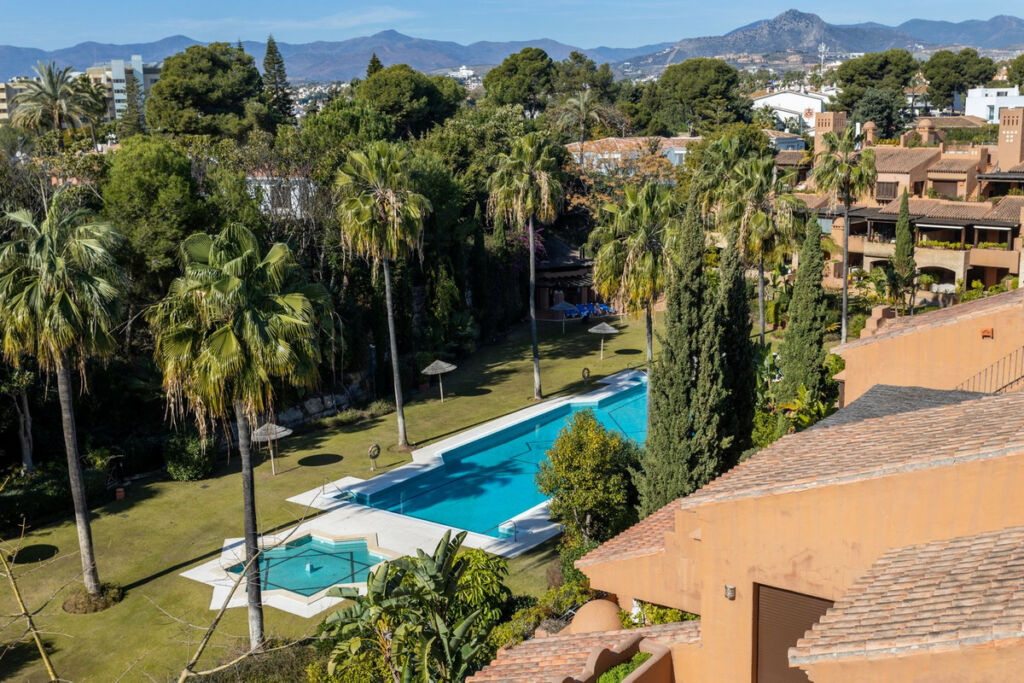 Penthouse Guadalmina Baja Málaga - image 52