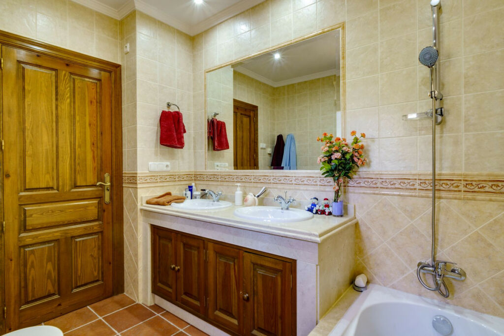 Detached Villa Benahavís Málaga - image 57