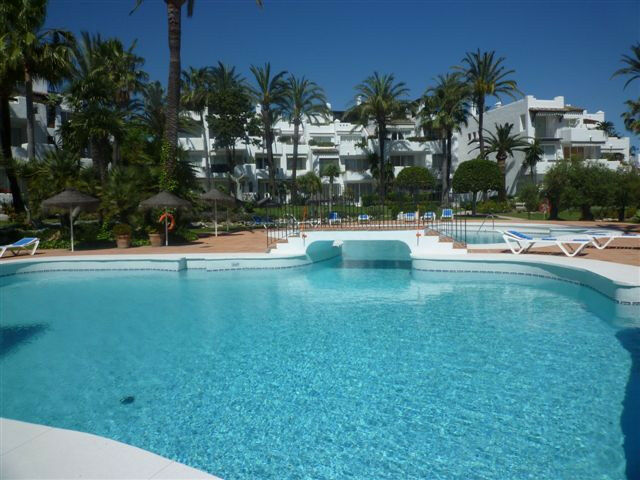 Penthouse Estepona Málaga - image 6