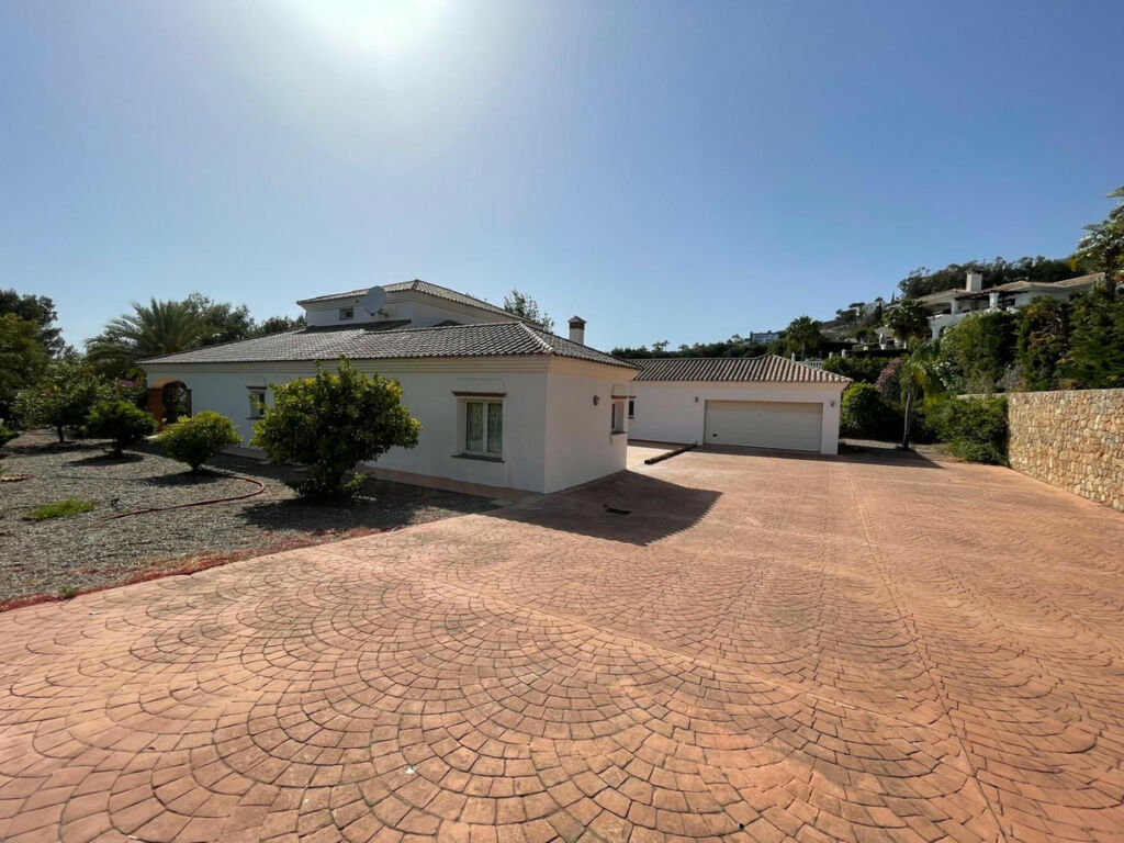 Detached Villa Mijas Málaga - image 6