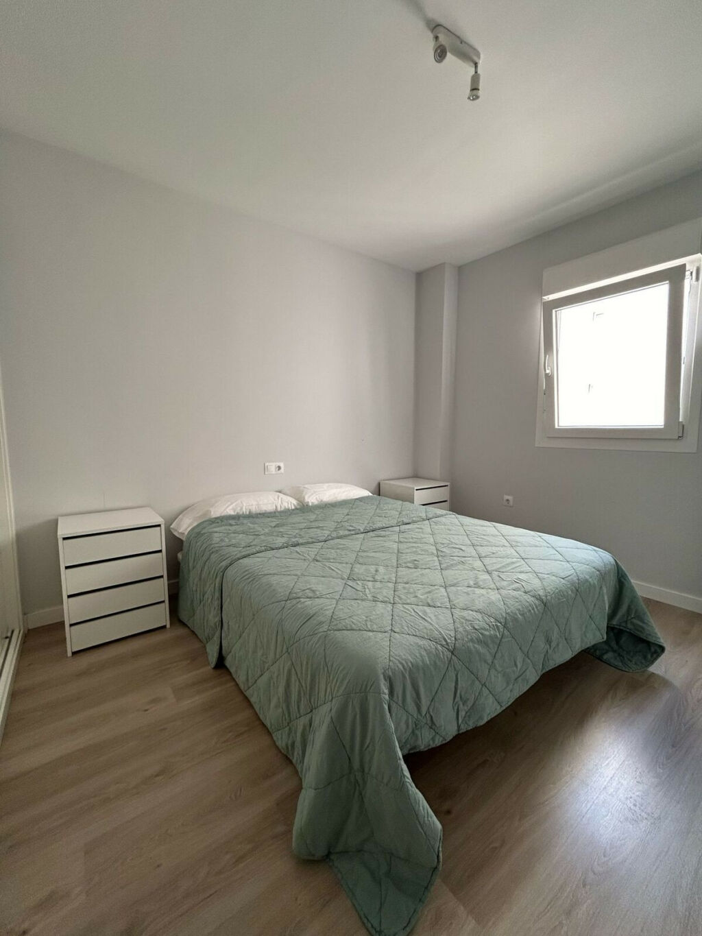 Middle Floor Apartment Nueva Andalucía Málaga - image 6