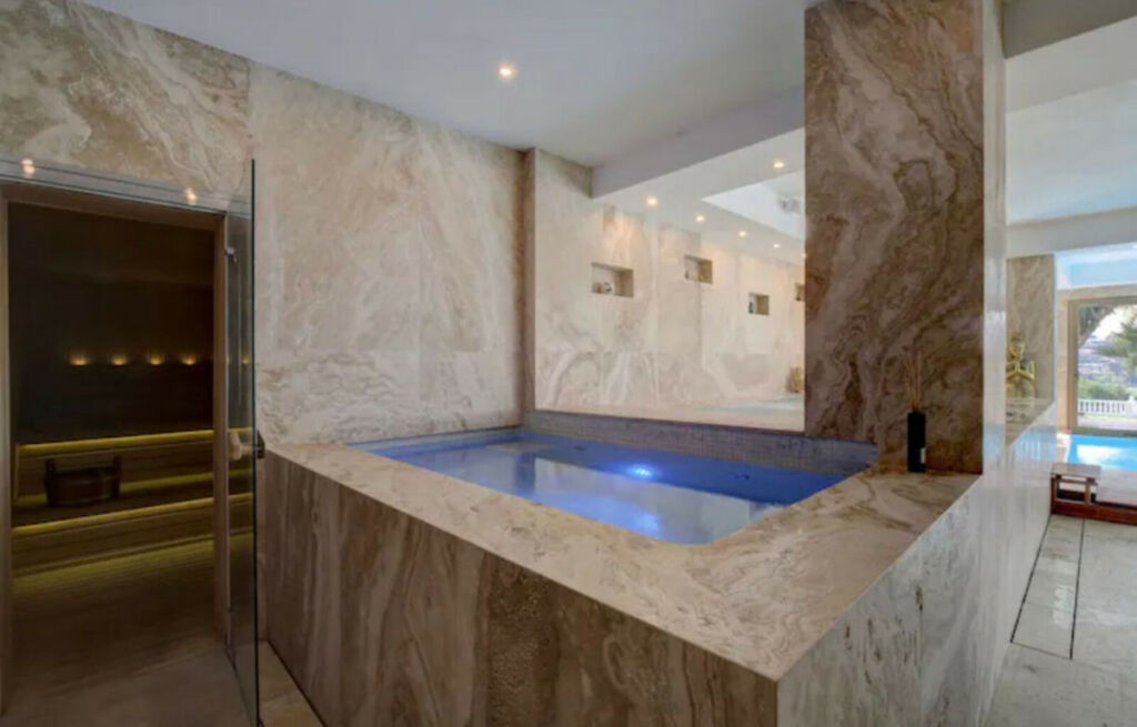 Detached Villa Benahavís Málaga - image 6