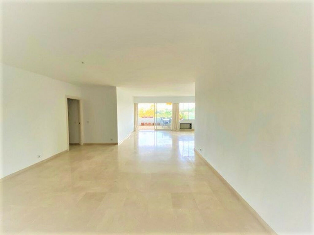 Middle Floor Apartment Guadalmina Alta Málaga - image 7