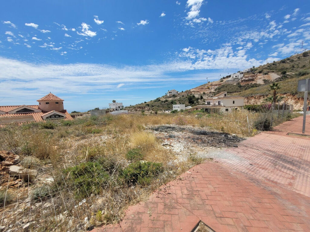 Residential Plot Benalmadena Málaga - image 6