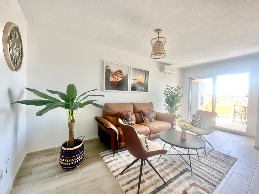 Middle Floor Apartment Calahonda Málaga - image 6