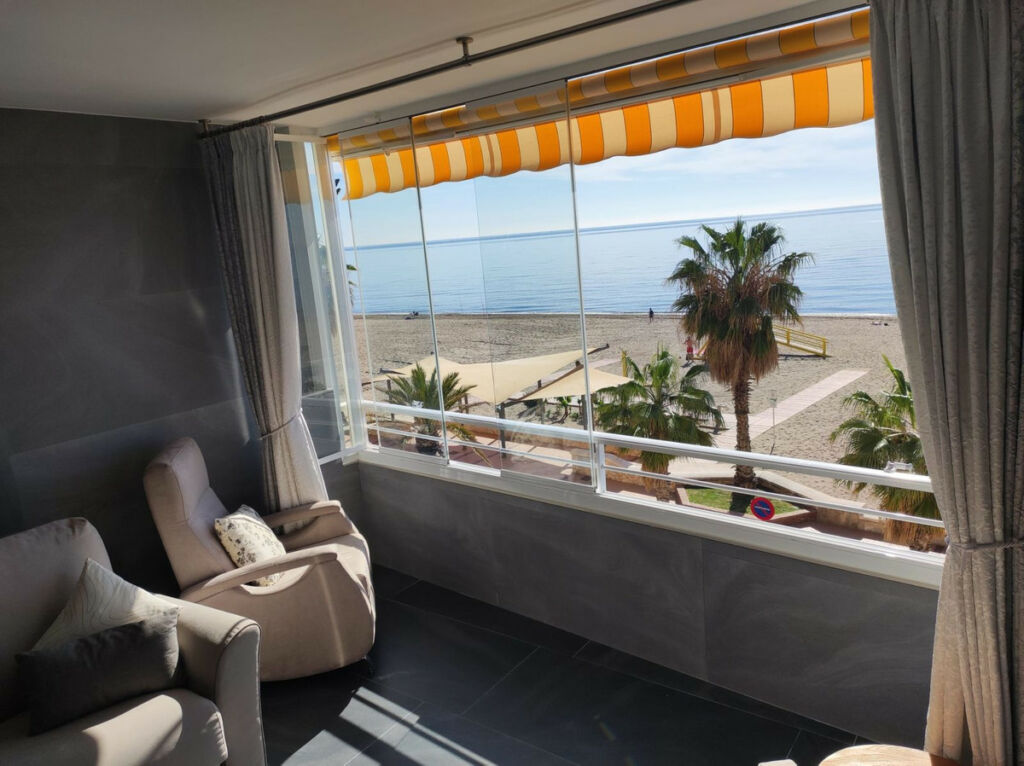 Middle Floor Apartment Fuengirola Málaga - image 8