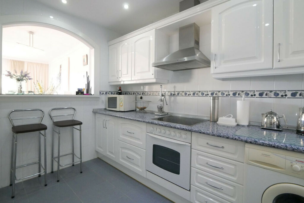Ground Floor Apartment Calahonda Málaga - image 7