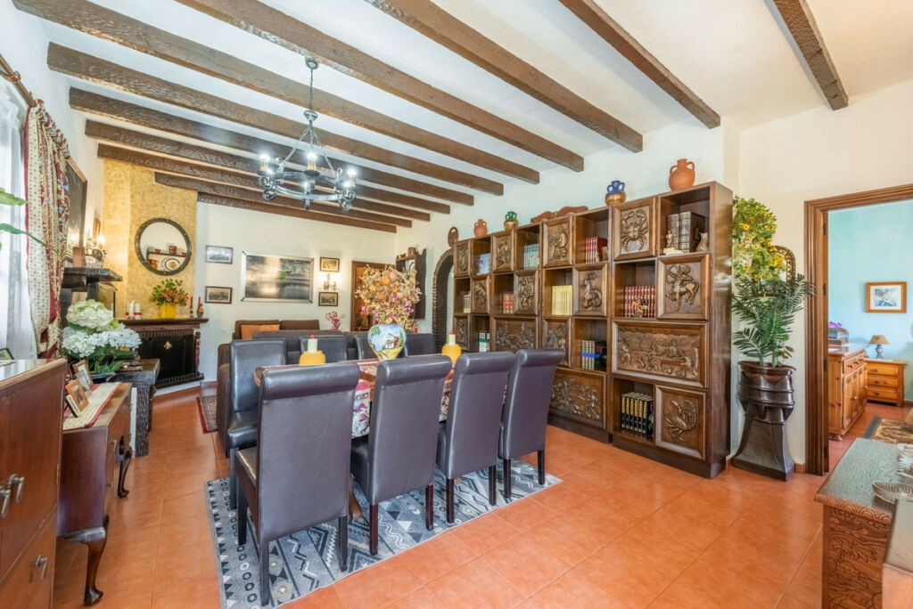 Ground Floor Apartment Benahavís Málaga - image 7