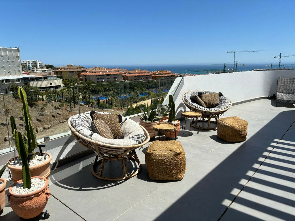 Penthouse Higueron Málaga - image 7