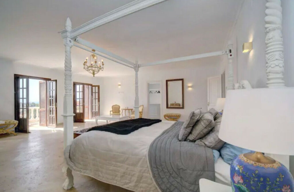 Detached Villa Benahavís Málaga - image 7