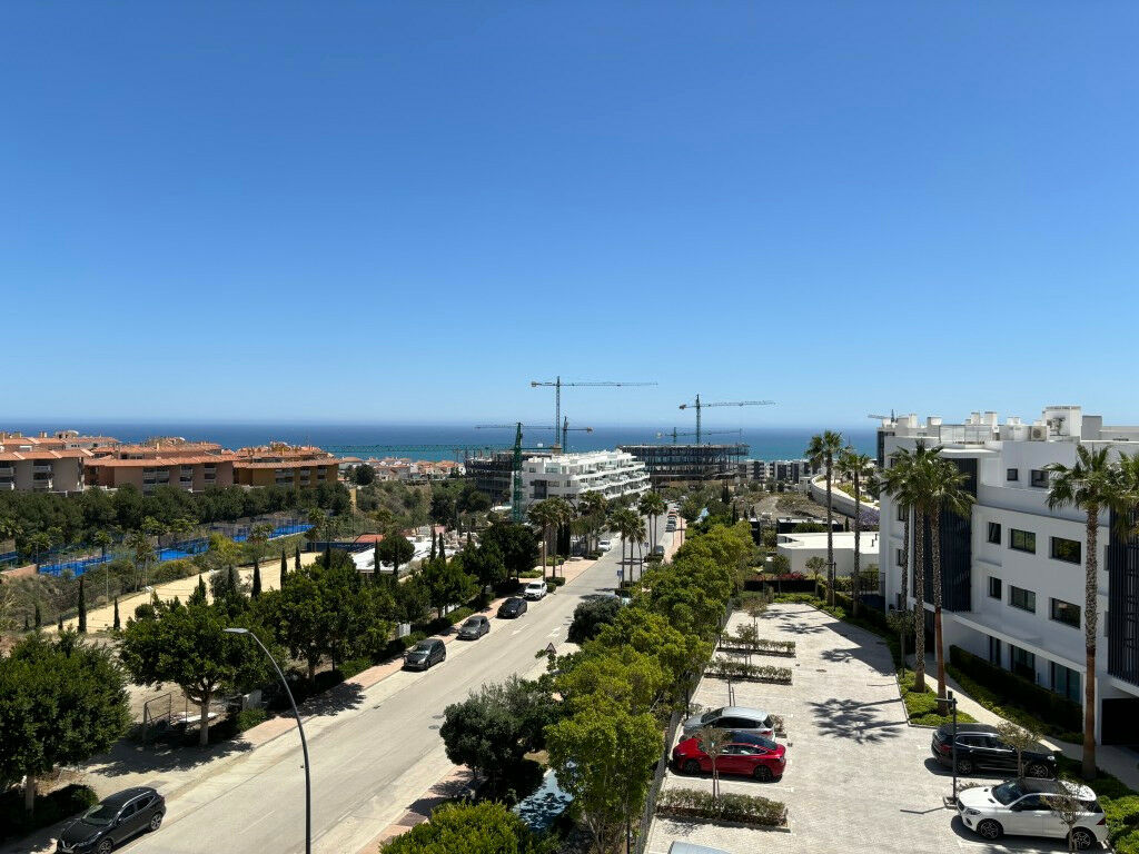 Penthouse Higueron Málaga - image 8