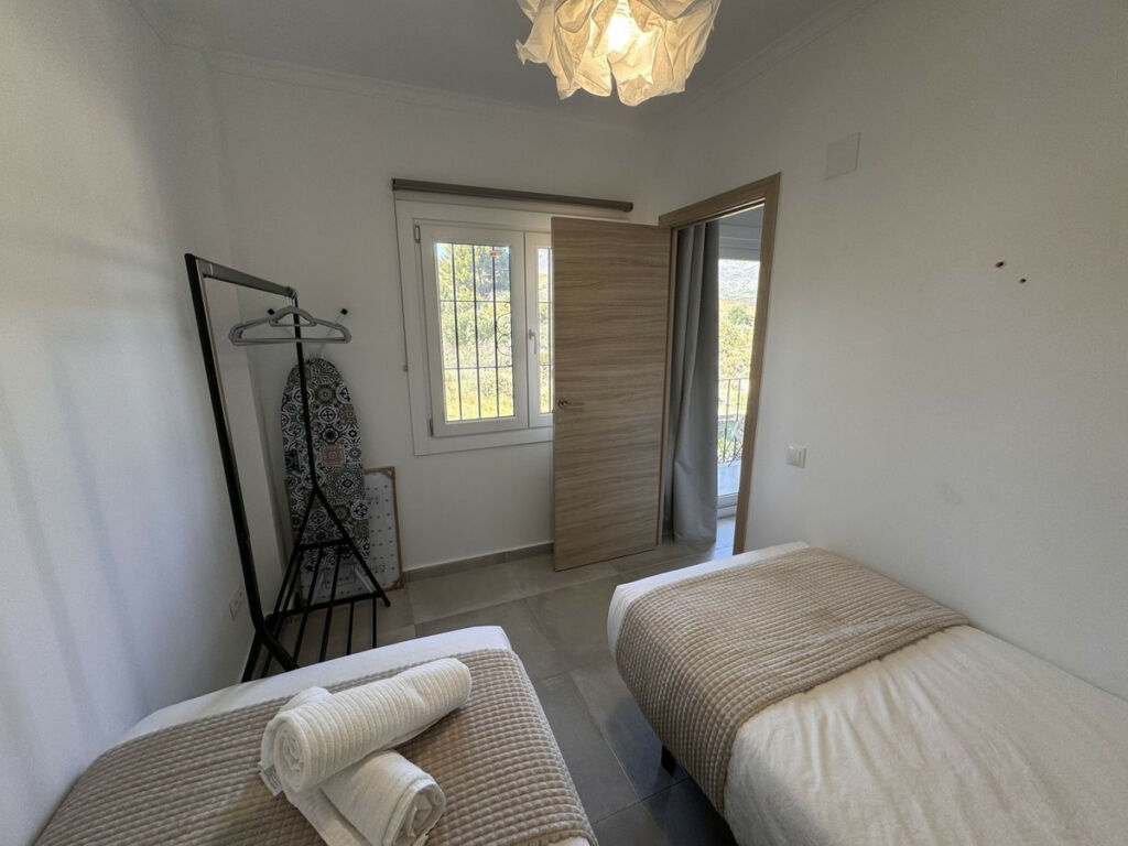 Penthouse Nueva Andalucía Málaga - image 8