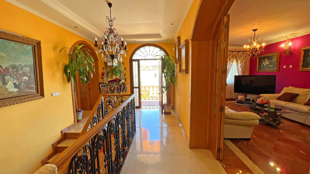 Detached Villa Reserva de Marbella Málaga - image 8