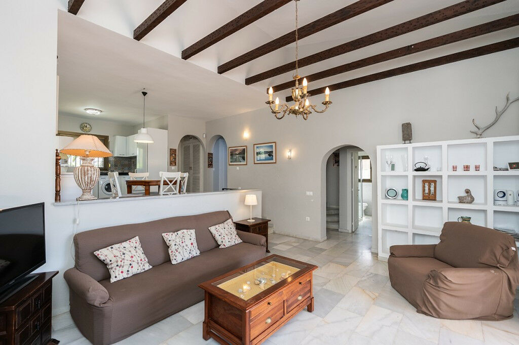 Detached Villa Marbesa Málaga - image 8