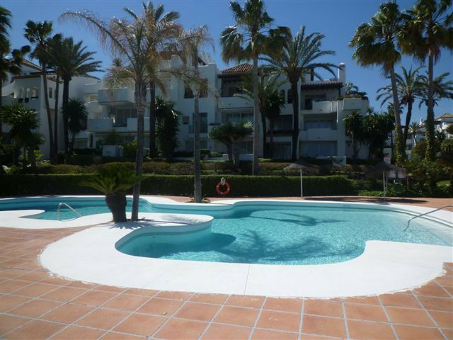 Penthouse Estepona Málaga - image 8